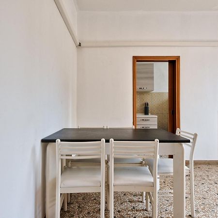 Cozy Best Apartment In City With Free Parking Marghera Exterior photo